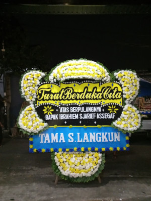 Papan Bunga Duka di Sarapat